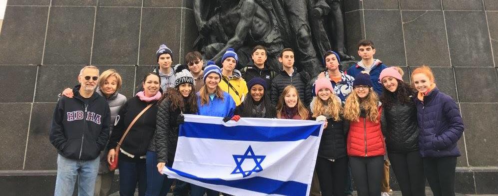Upperclassmen Explore the History of Resistance Movements on Jewish Heritage Trip