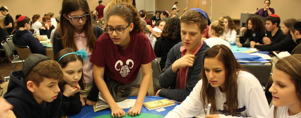 Creative+Model+Seder+Gives+Students+a+New+Passover+Experience