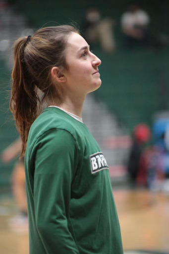Mia Raskin at basketball practice for her team, the Binghamton Bearcats. (Image provided by Mia Raskin)